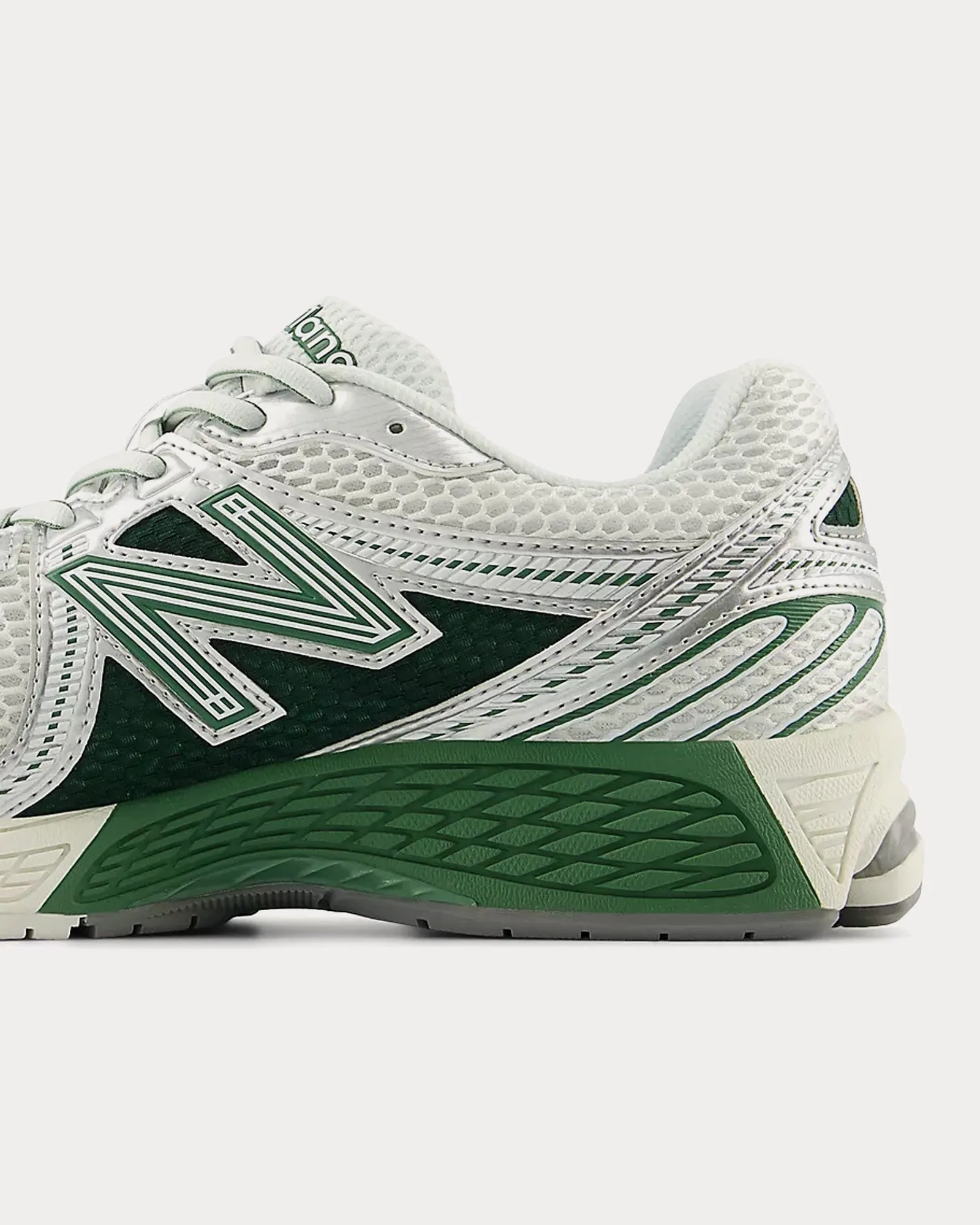 860V2 'Northern Light' Reflection / Mallard Green / Sea Salt Low Top Sneakers