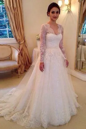 A-line V-neck Long Sleeves Court Train Tulle Wedding Dress With Lace Appliques DM526