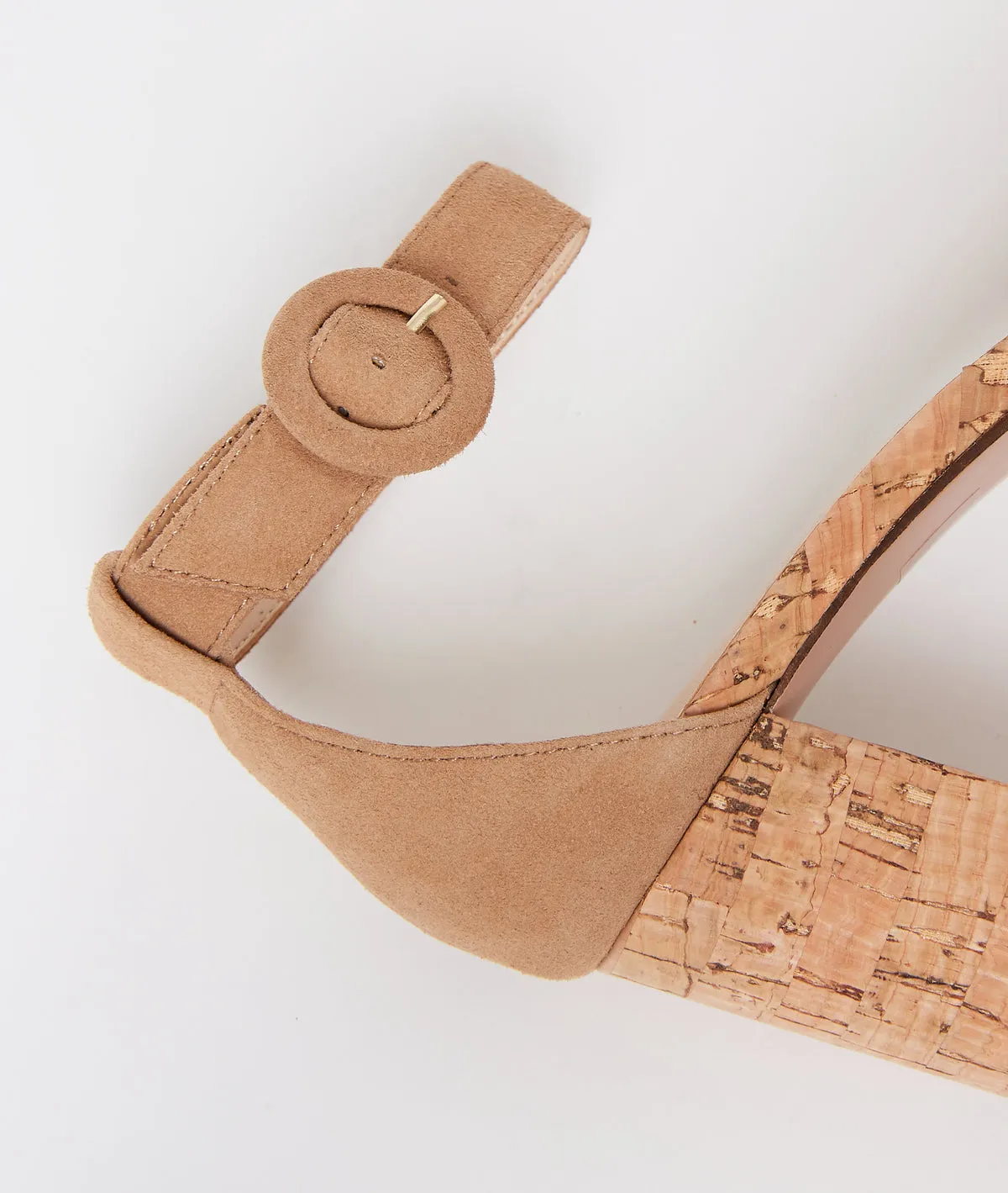 Amari | Latte Suede