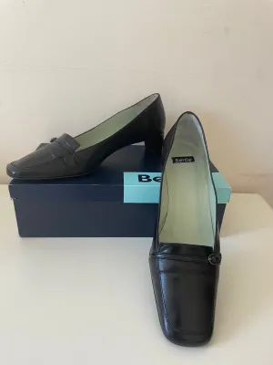 BERTIE BLACK LEATHER HEELED COURT SHOES SIZE 5/38