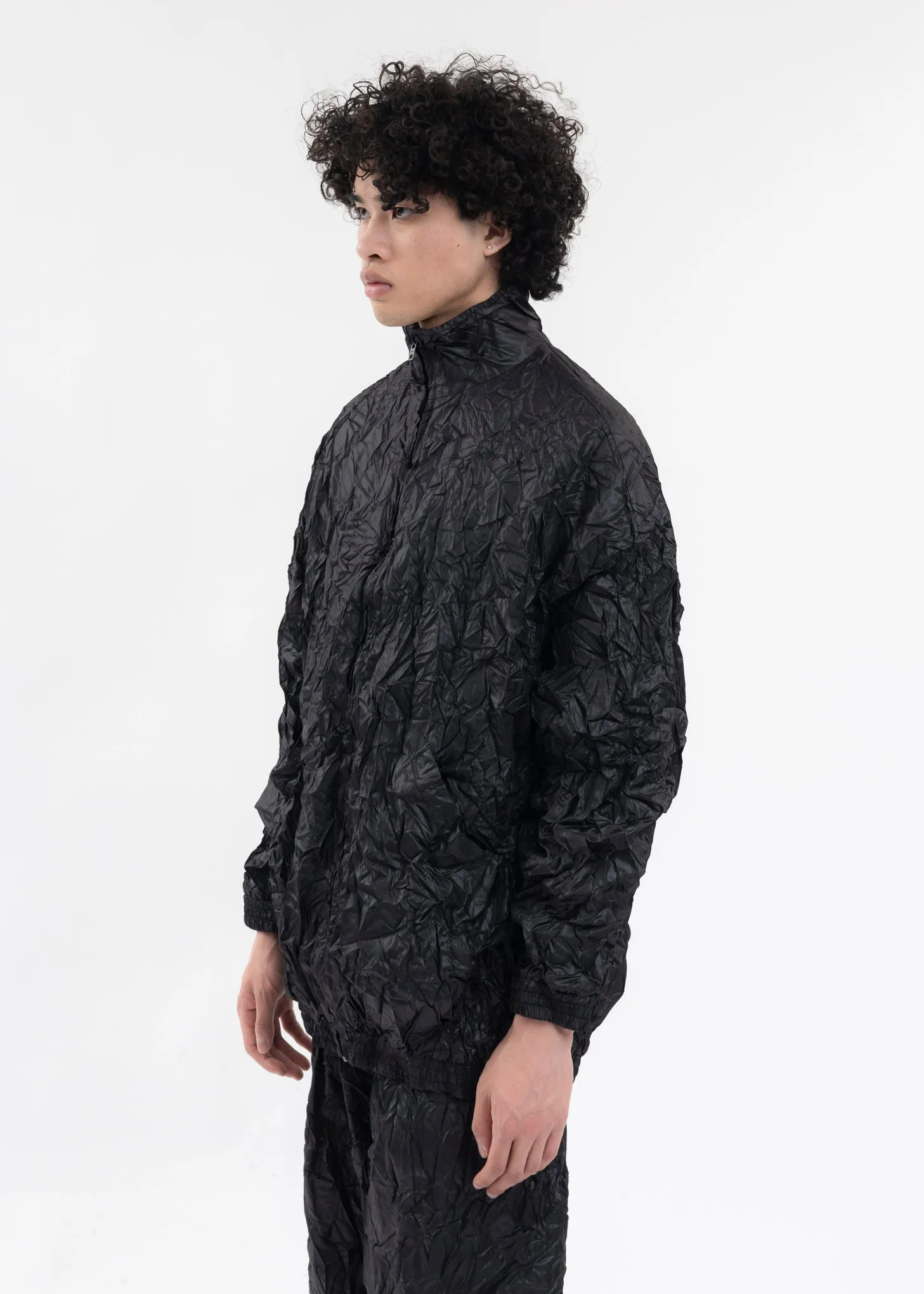 BLACK MENS CRINKLED TRAINING JUMPER