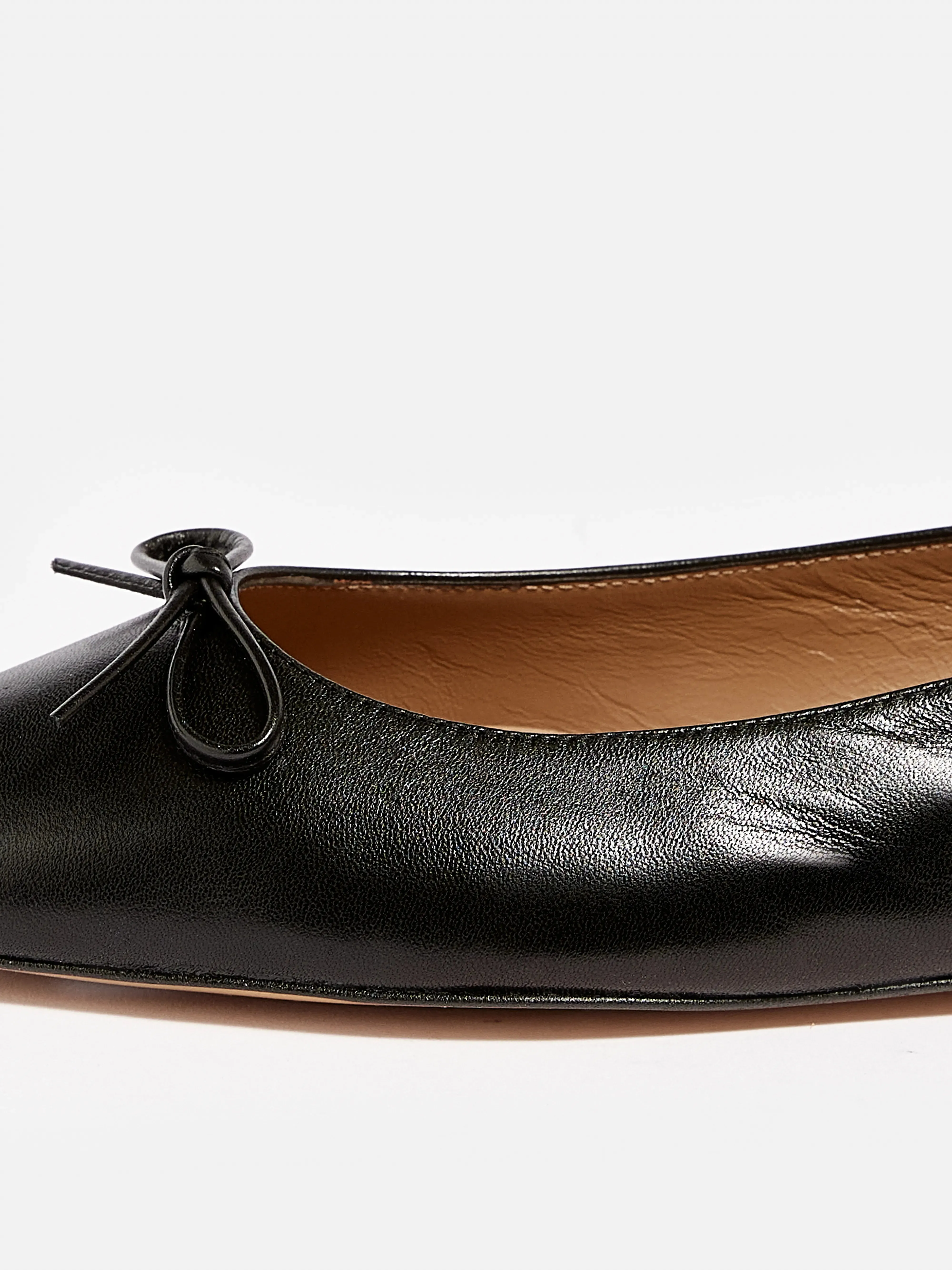 Bodil Ballet Flats (242 / W / BLACK)