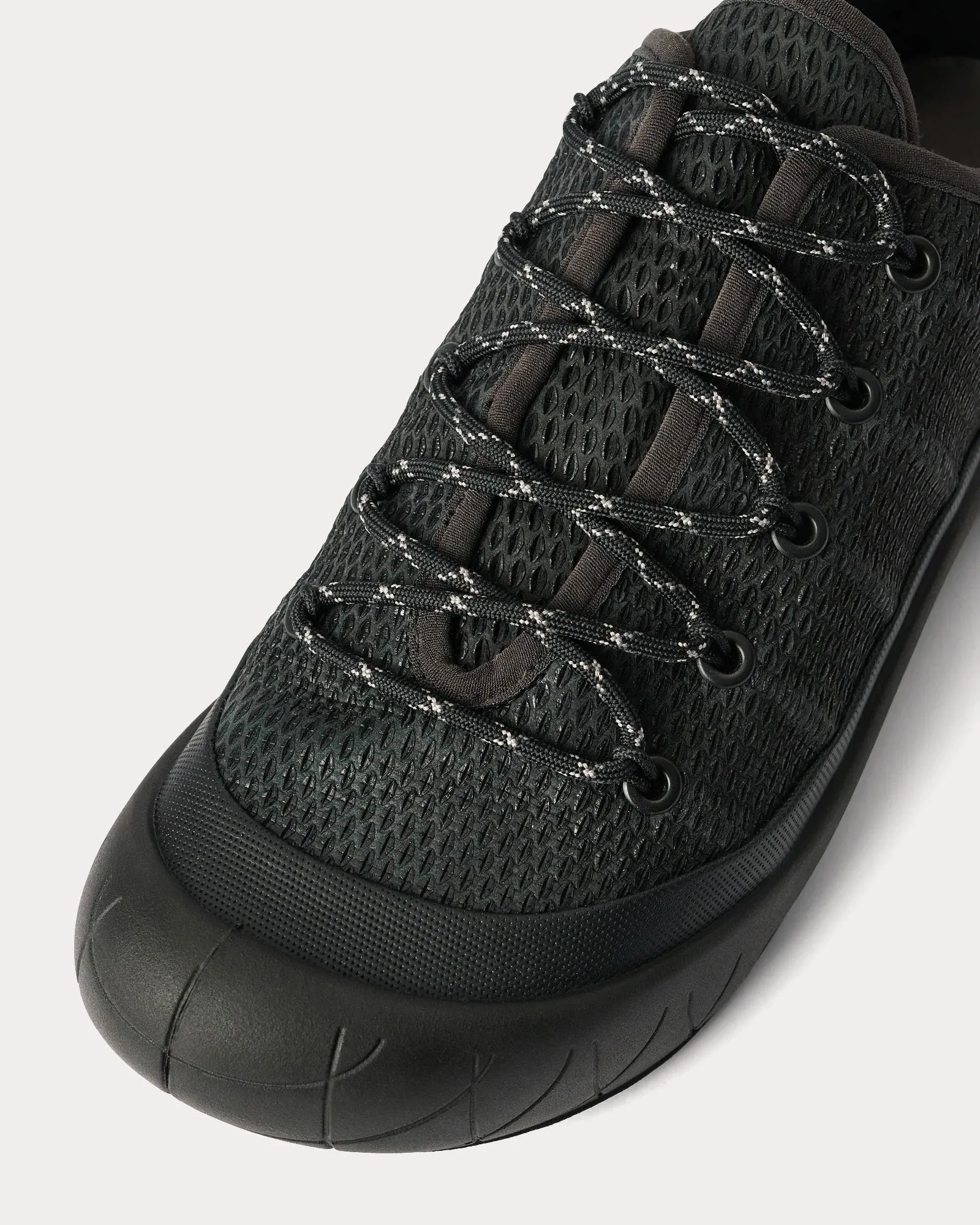 Cluster X Sneaker Black / Black Low Top Sneakers