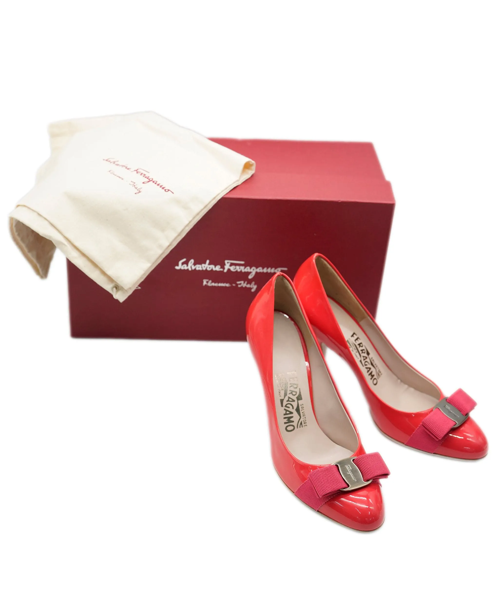 Ferragamo Classic Court Heels AJC0453