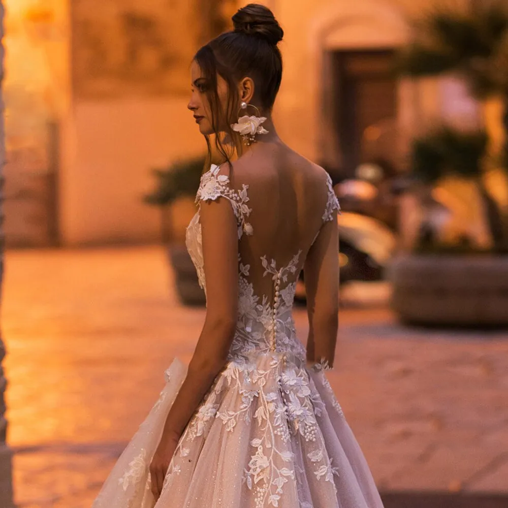 Fmogl Sexy Backless Cap Sleeve Lace Princess Wedding Dress Appliques Beaded Flowers Court Train Vintage A Line Bridal Gowns