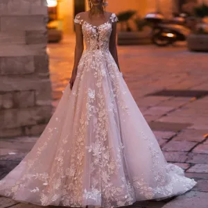 Fmogl Sexy Backless Cap Sleeve Lace Princess Wedding Dress Appliques Beaded Flowers Court Train Vintage A Line Bridal Gowns