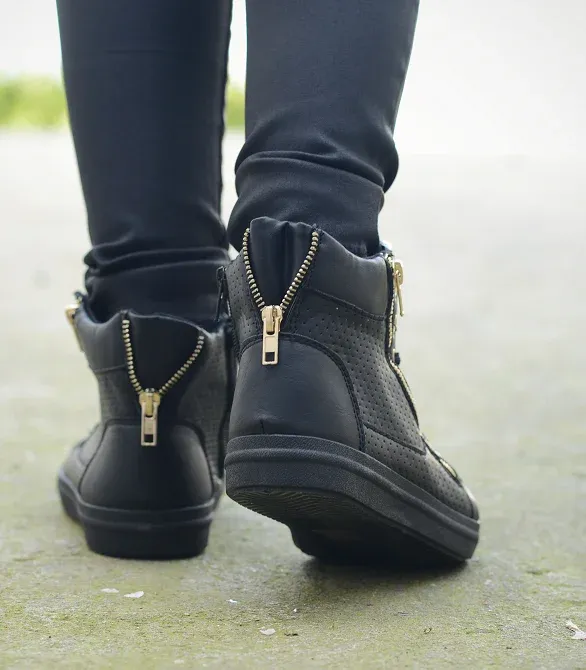 Glam Sneakers Black