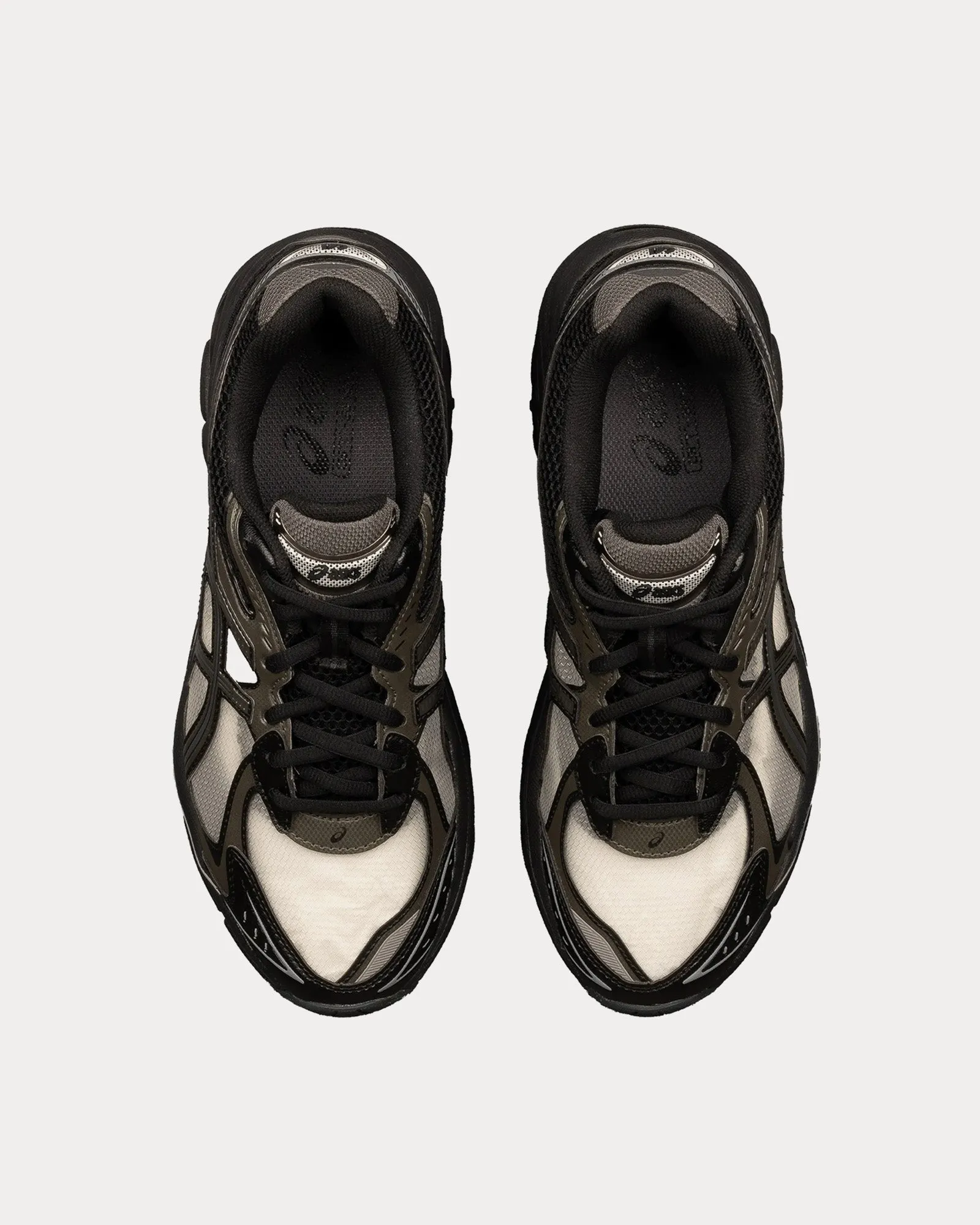 GT-2160 Black / Gunmetal Low Top Sneakers