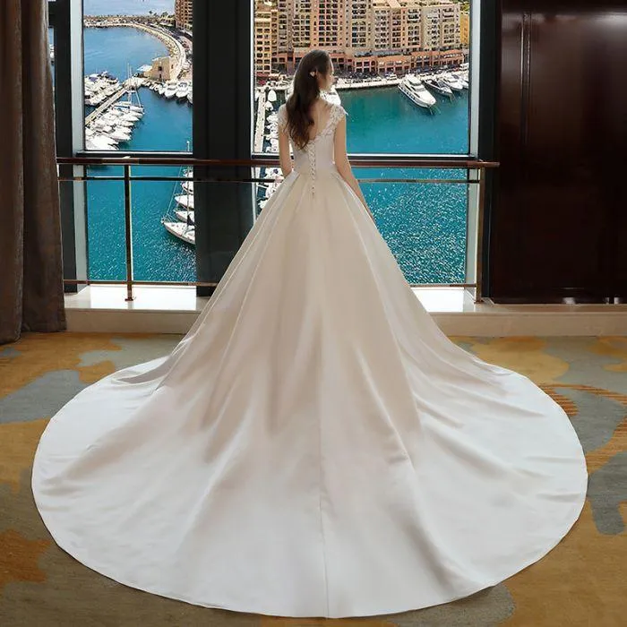 Ivory High Neck Ball Gown Lace Applique Cheap Wedding Dresses DM801