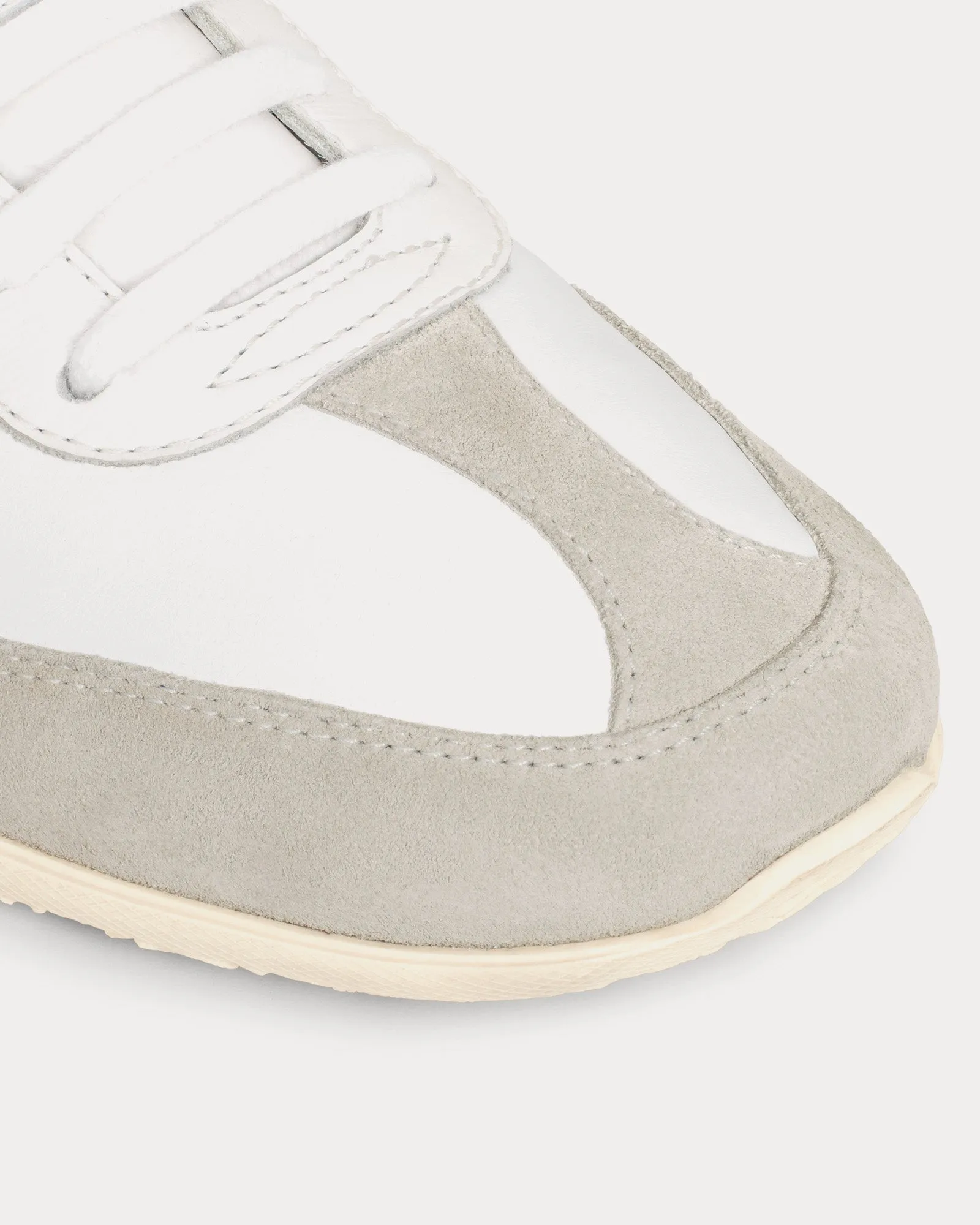 Jogger with Triomphe Signature Optic White / Grey Low Top Sneakers