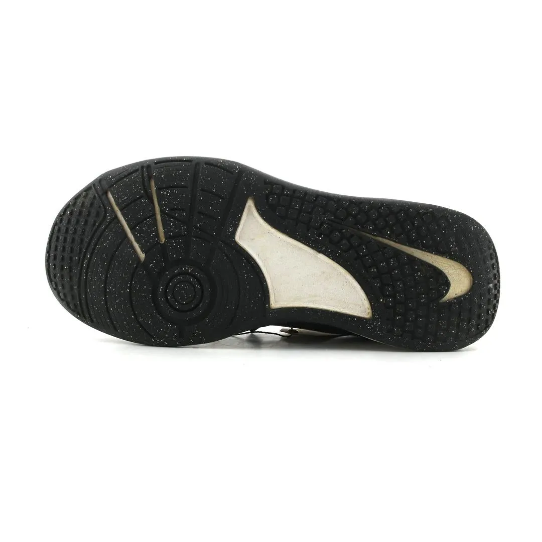 NIKE  OMNI MULTI-COURT