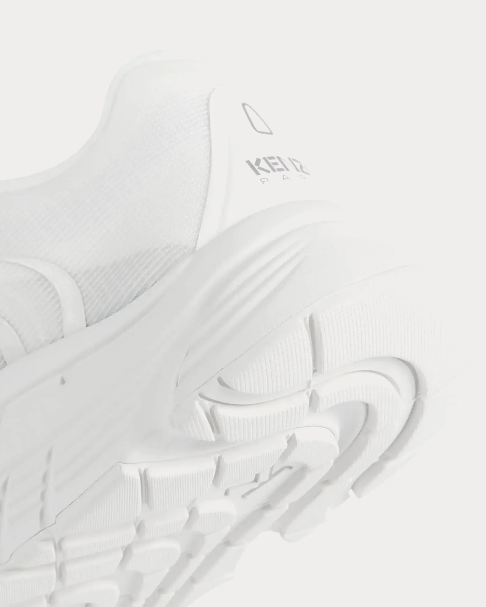 Pace 2.0 White Low Top Sneakers