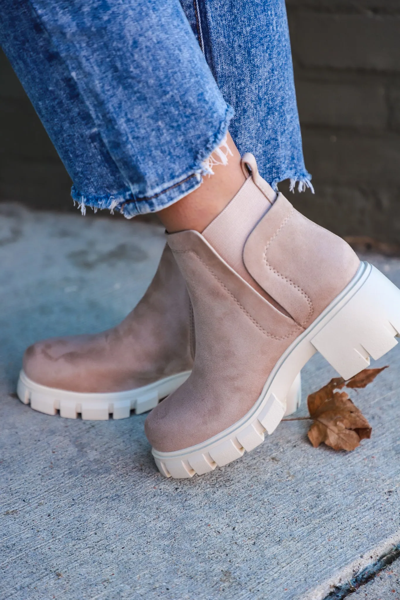 Rita Clay Bootie