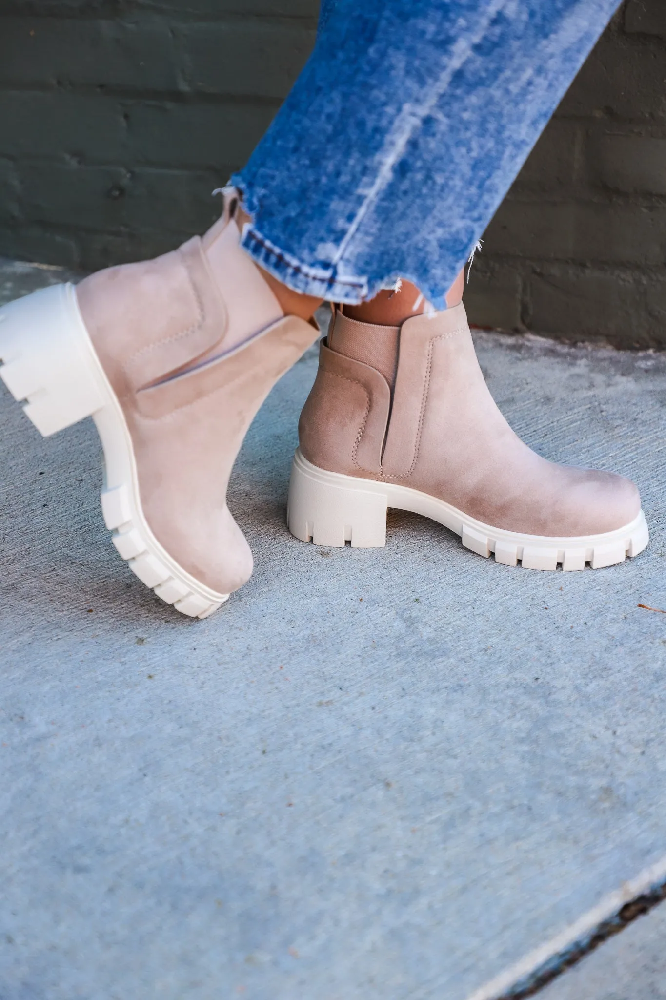 Rita Clay Bootie