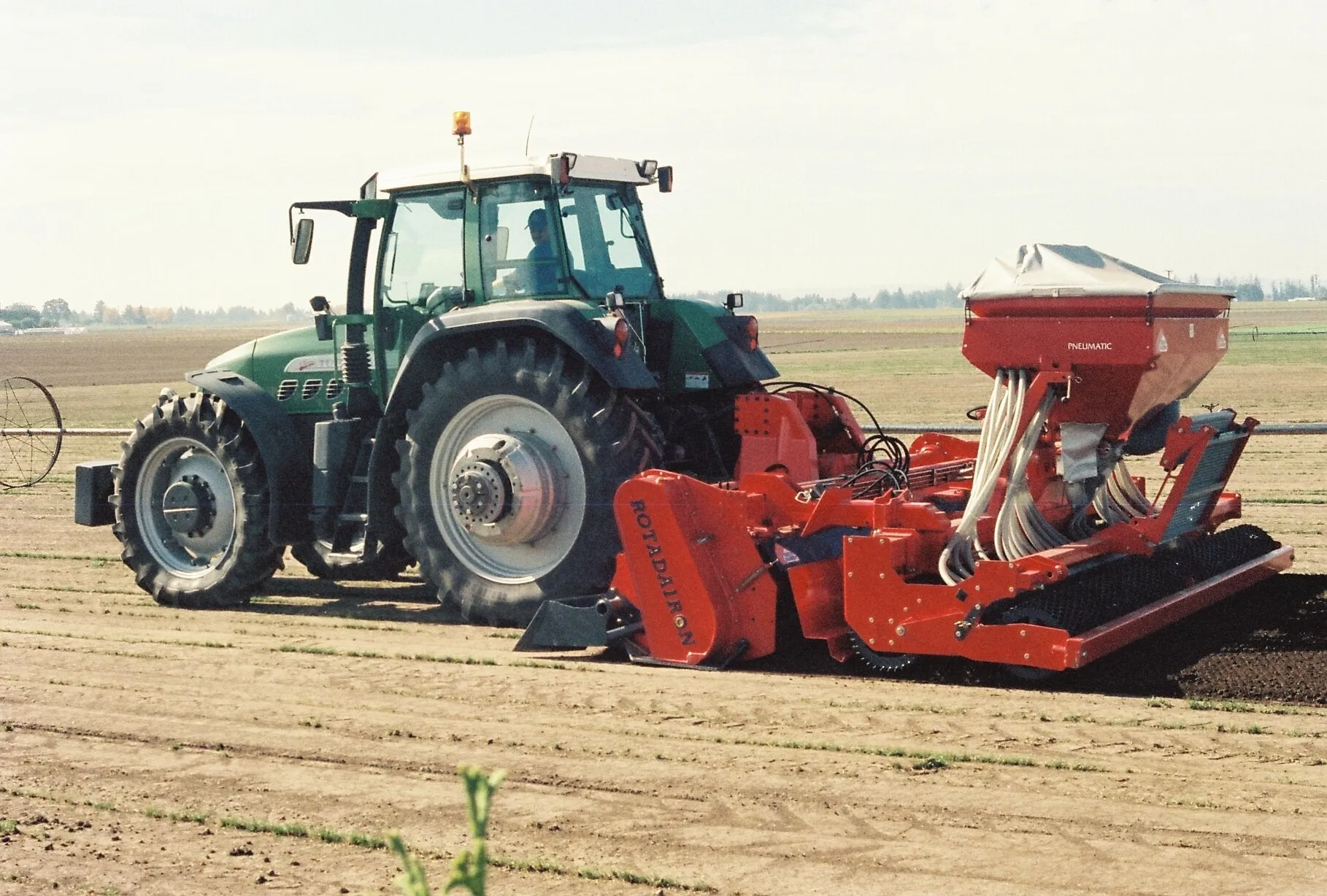 Rotadairon Heavy Duty Double Drive Stone Buriers With Mesh/Iron/Rubber Roller For Tractor