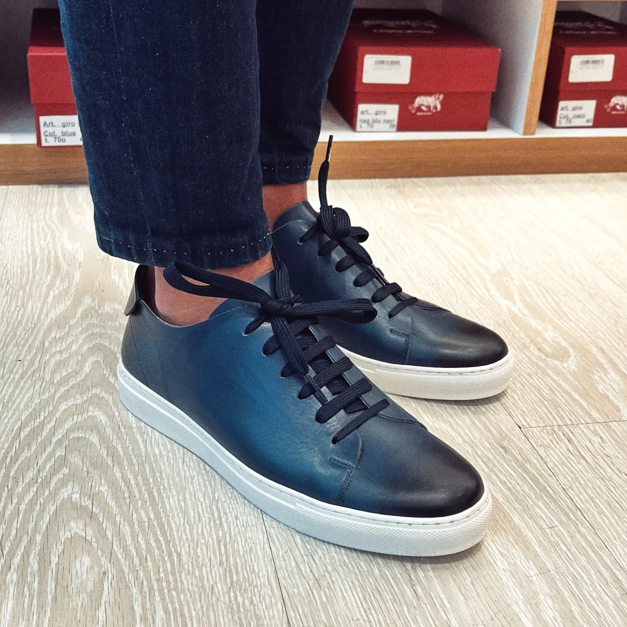 Sneakers blu in pelle