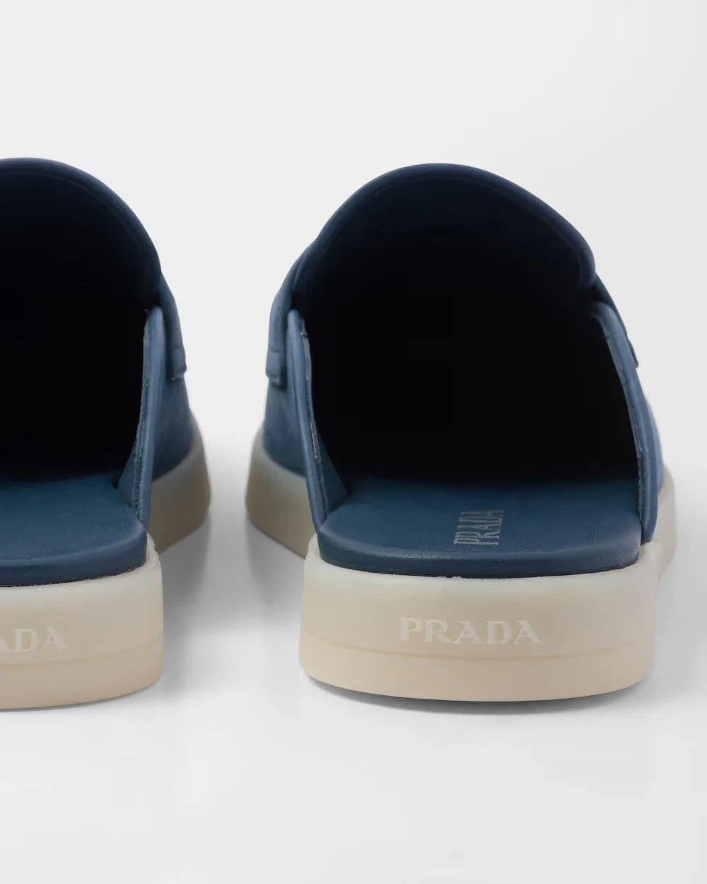 Suede sabots