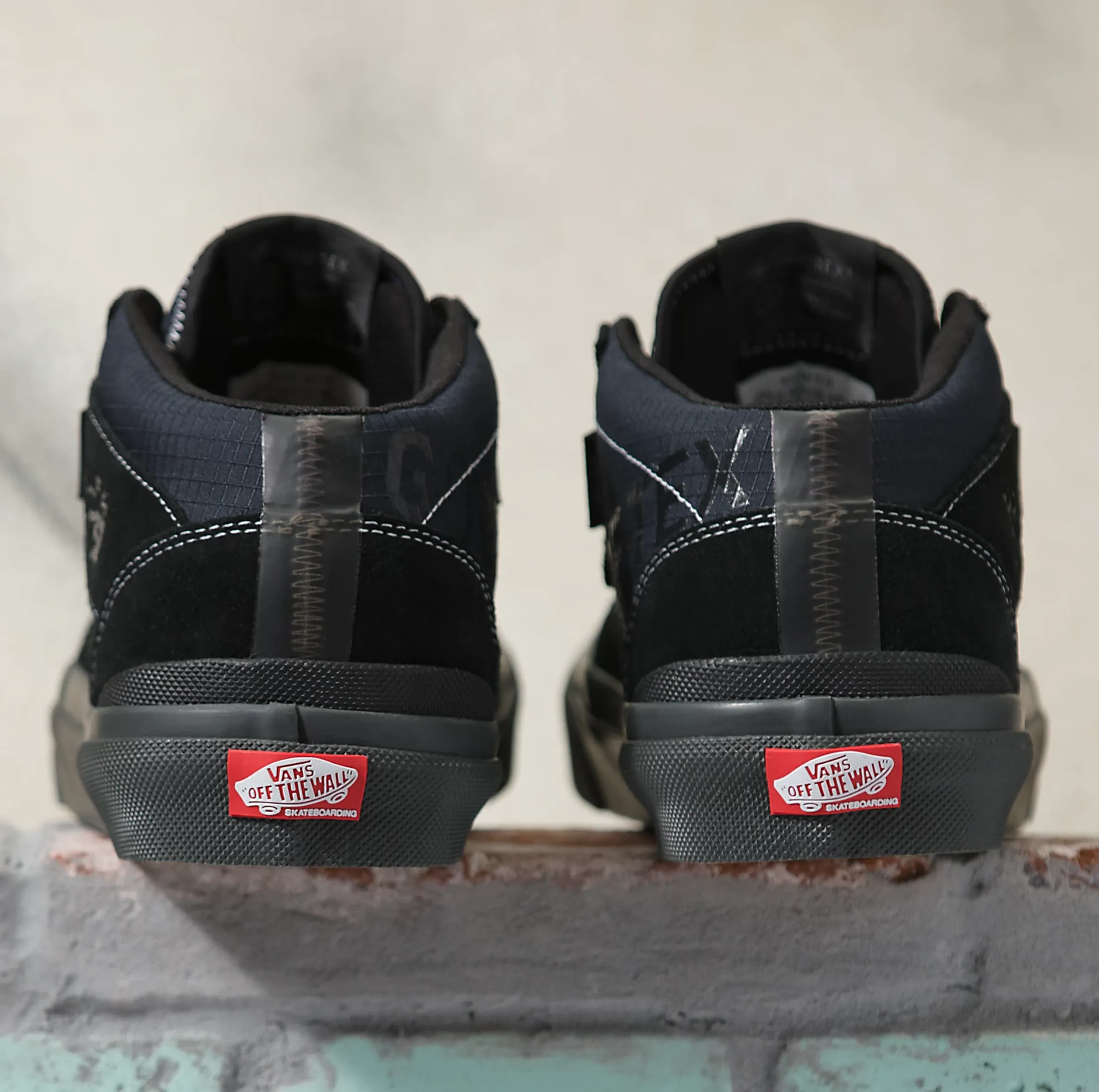 VANS SKATE HALF CAB GORE-TEX BLACK