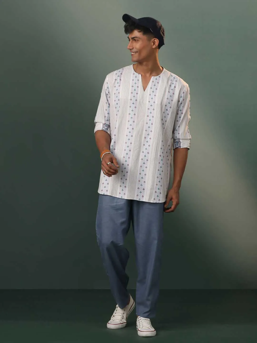 Vastramay Off White Cotton Short Kurta