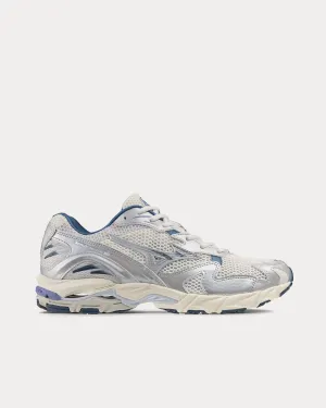 Wave Rider 10 Arctic Ice / Arctic Ice / Snow White Low Top Sneakers