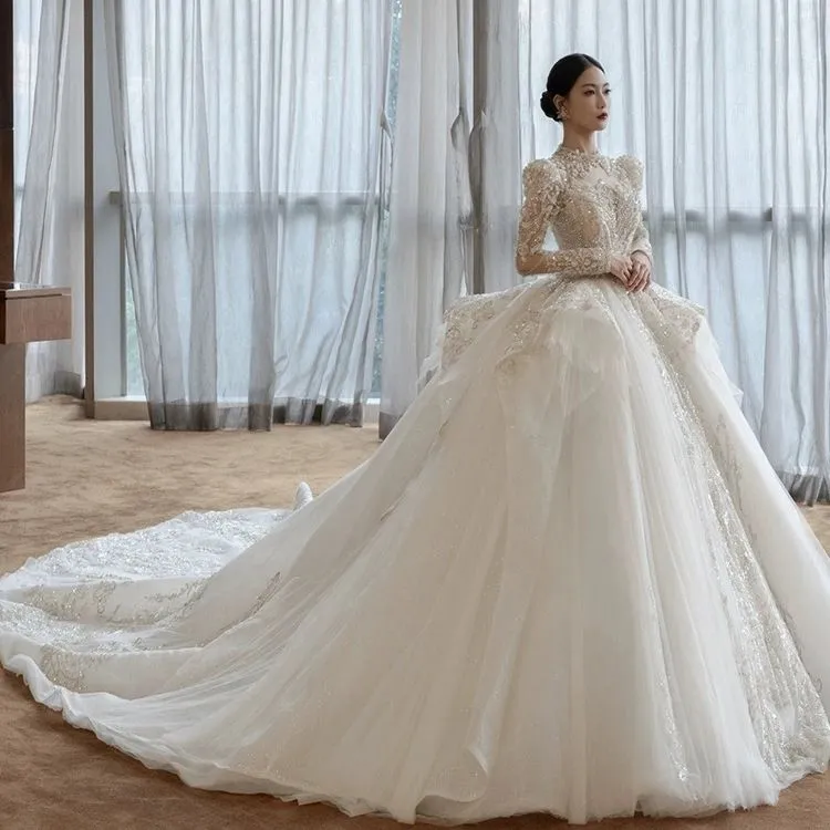wedding dress 2024 new bridal heavy industry luxury big trailing court style high texture white main dress